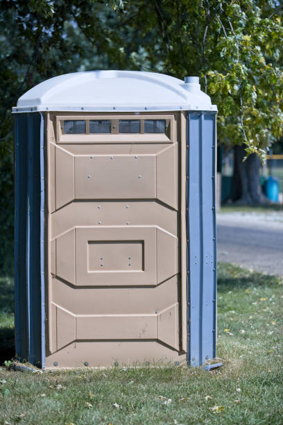 Best Portable bathroom rental  in Creve Coeur, IL