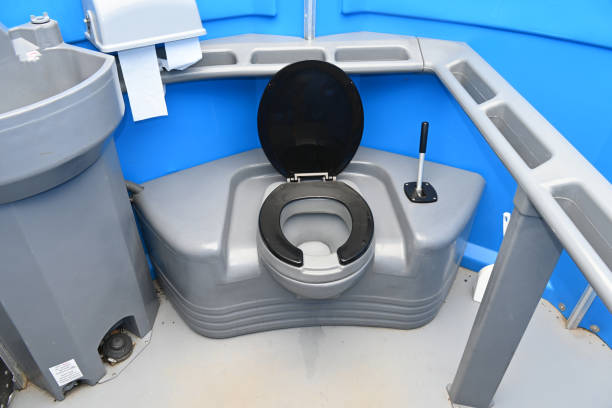 Best Portable toilet rental cost  in Creve Coeur, IL